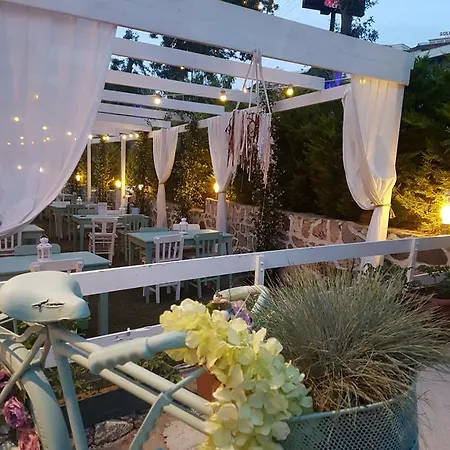 Fullmoon Rooms Cesme