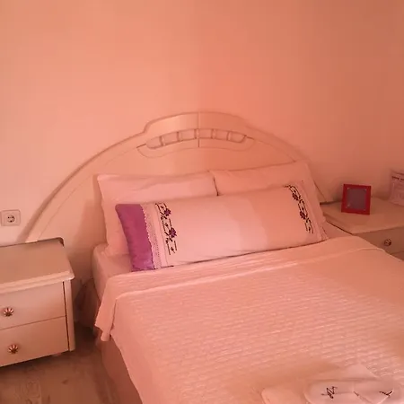 Fullmoon Rooms Cesme *