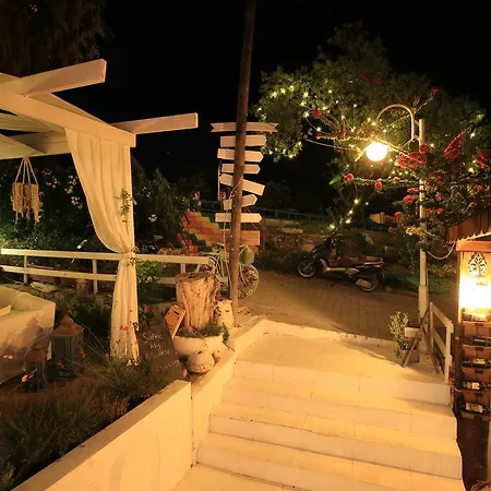 Guest house Fullmoon Rooms Cesme