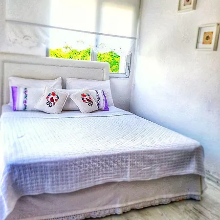 Fullmoon Rooms Cesme * Çeşme