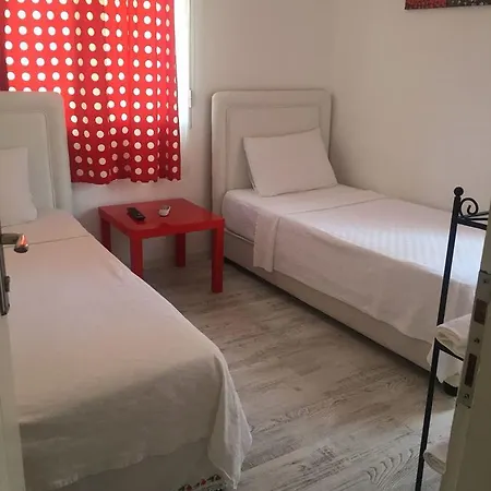 Fullmoon Rooms Cesme Casa de hóspedes *